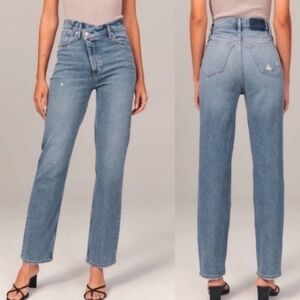 Abercrombie & Fitch Curve Love The '90s Straight Ultra High Rise Jeans